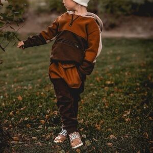 New with tags colorblock joggers boys 11/12 salt and pine